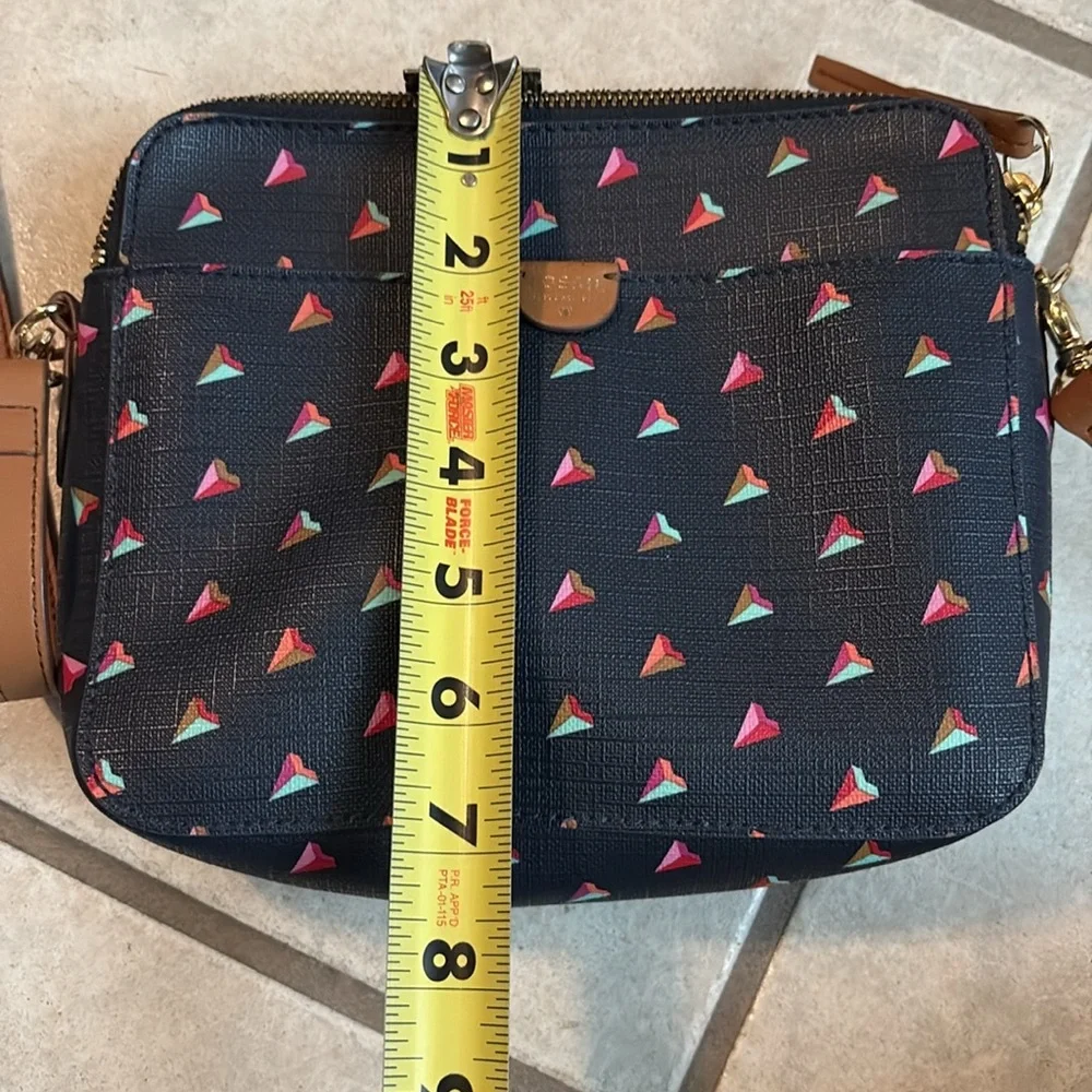 Navy Fossil crossbody purse